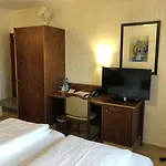 Hotel-restaurant Loewen ホテル 3*