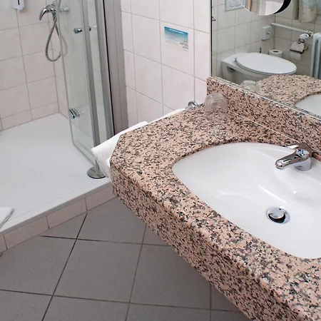 Hotel-restaurant Und Gaestehaus Loewen