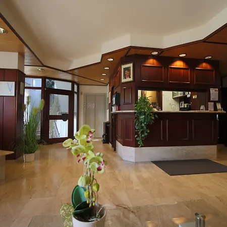 Hotel-restaurant Und Gaestehaus Loewen Süßen