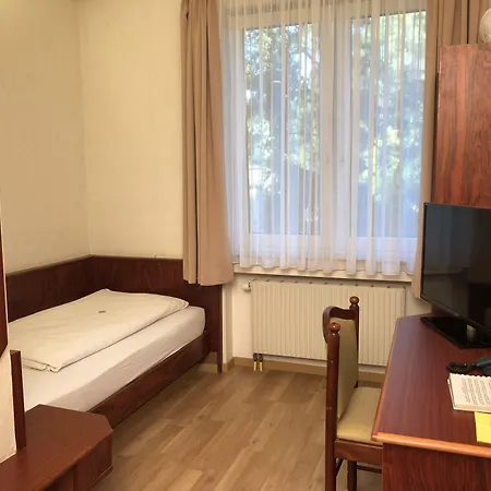 Hotel-restaurant Und Gaestehaus Loewen 3* Süßen