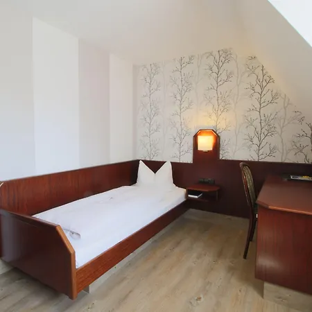 Hotel-restaurant Und Gaestehaus Loewen 3*