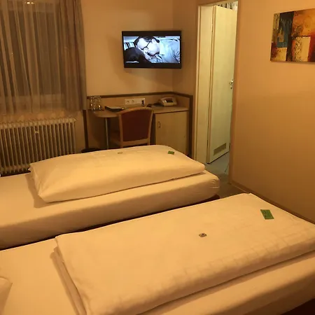 Hotel-restaurant Und Gaestehaus Loewen 3* Süßen