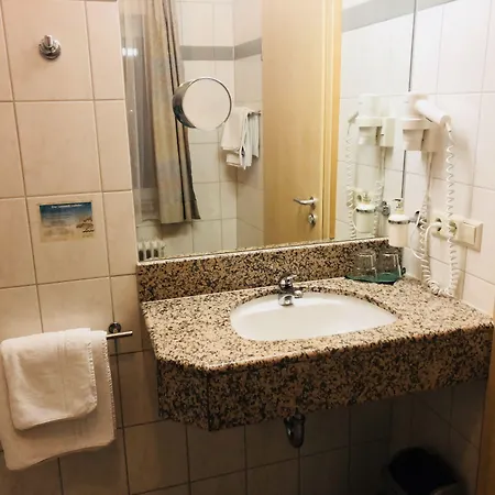 Hotel-restaurant Und Gaestehaus Loewen 3*