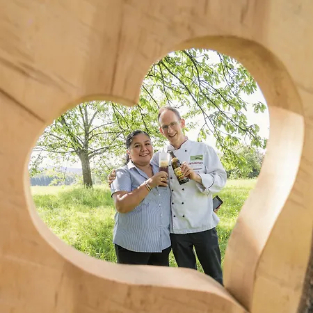 Otel Hotel-restaurant Und Gaestehaus Loewen