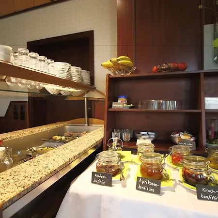 Hotel-restaurant Und Gaestehaus Loewen 3* Süßen