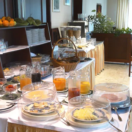 Hotel-restaurant Und Gaestehaus Loewen Hotel 3*