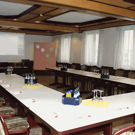 Hotel-restaurant Und Gaestehaus Loewen 3* Süßen