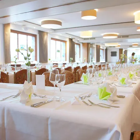Hotel-restaurant Und Gaestehaus Loewen 3* Süßen