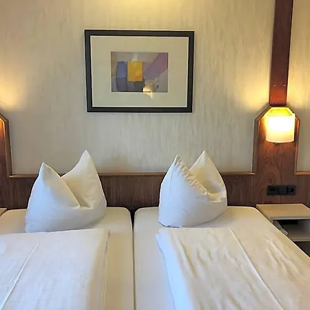 Hotel-restaurant Loewen Отель Зюссен