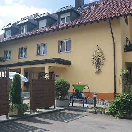 Hotel-restaurant Und Gaestehaus Loewen Süßen